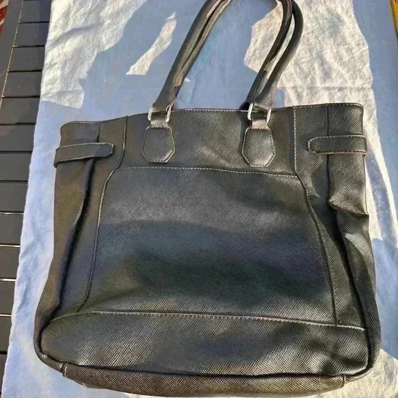 Large tote purse - Picture 8 of 8